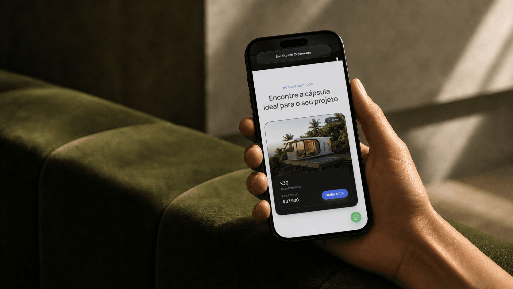 Catálogo mobile da Creatori em um smartphone